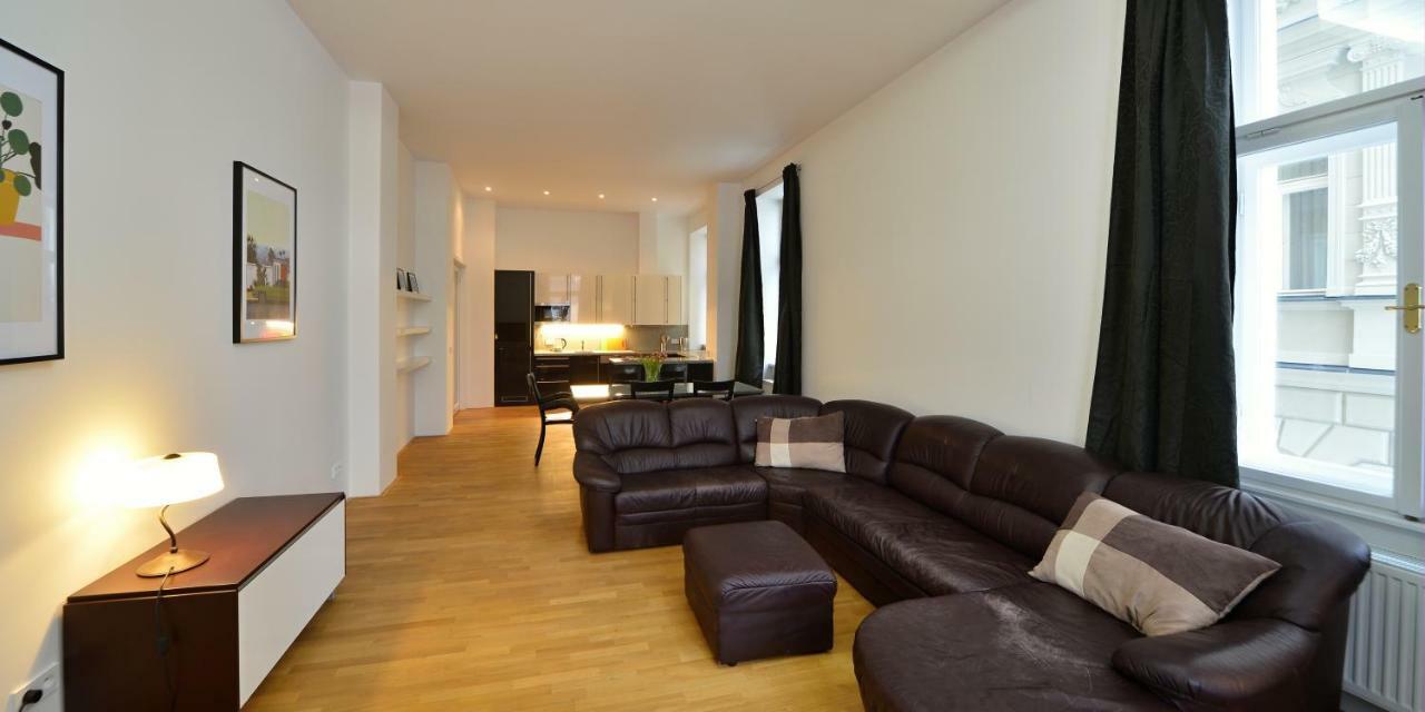 Kolonada Luxury 2 Bedroom Apartment With Balcony Mariánské Lázně Dış mekan fotoğraf